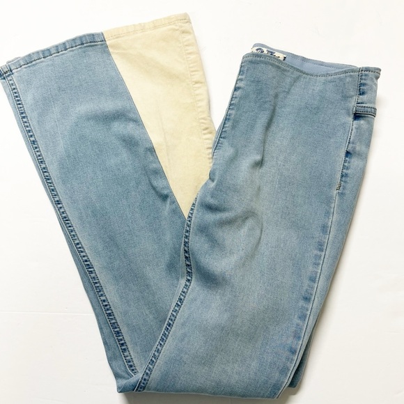 We The Free Womens Light Wash Cream Colored Velvet Panel Penny Pull On Flare - Picture 2 of 9